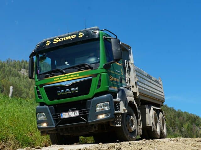 schmid_erdbau_job-portal_LKW-fahrer_in_gesucht