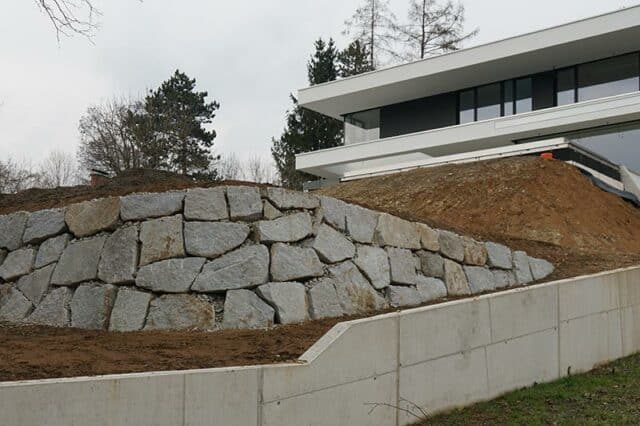 granit-steinmauer