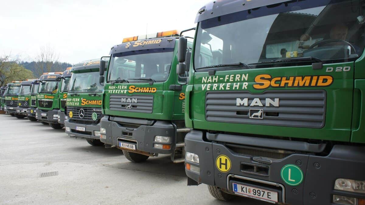 schmid_erdbau_ueber_uns_eigene_reparaturwerkstaette