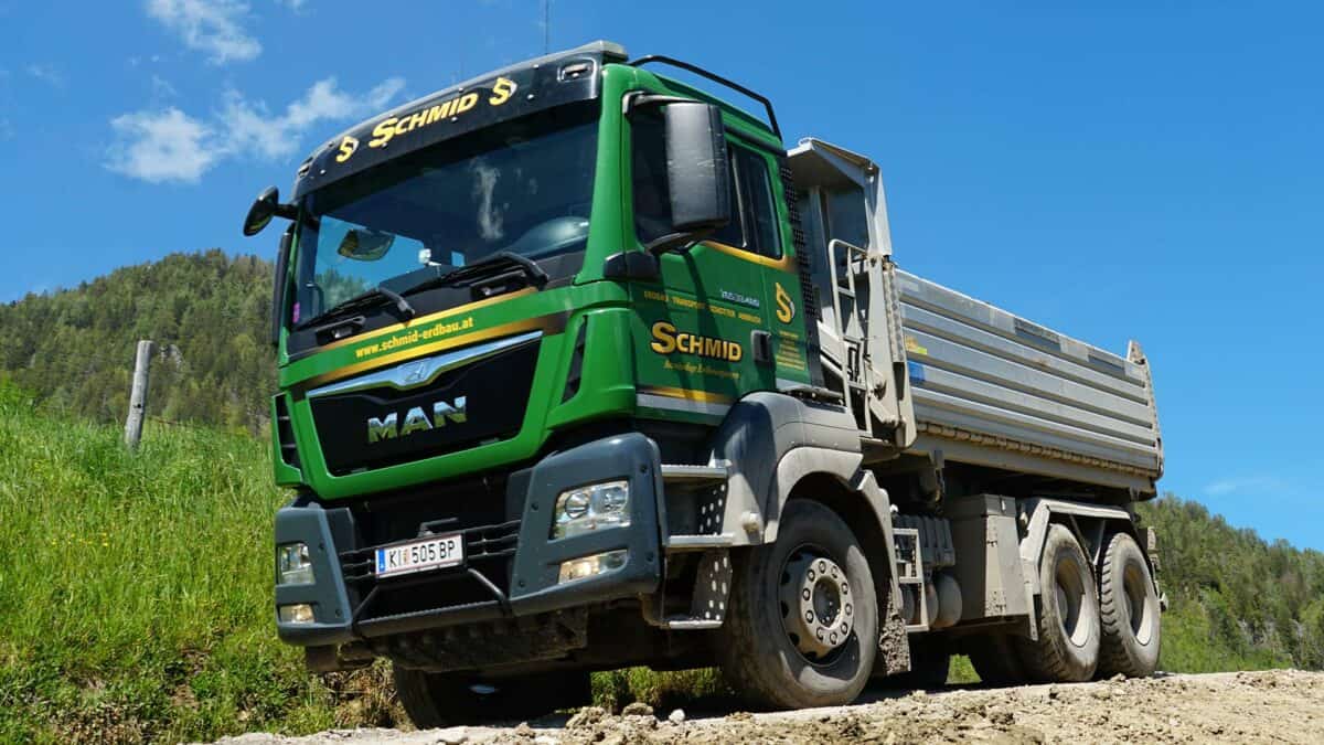 weiterbildung_schmid_erdbau_lkw_schulungen