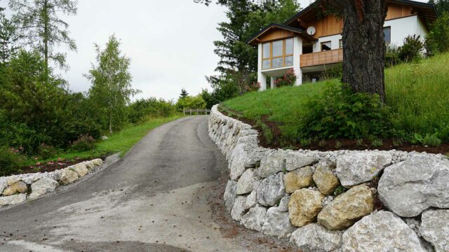 verlegung-wurfsteinmauer-kalkstein-rossleithen