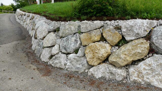 verlegung-wurfsteinmauer-kalkstein-rossleithen_4