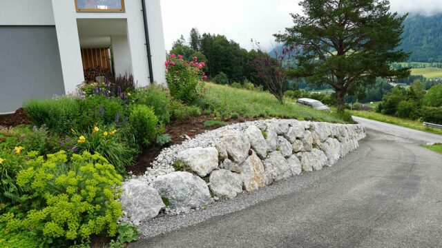 verlegung-wurfsteinmauer-kalkstein-rossleithen_7
