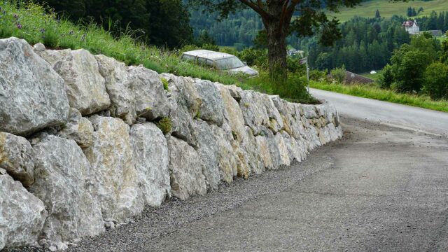 verlegung-wurfsteinmauer-kalkstein-rossleithen_9
