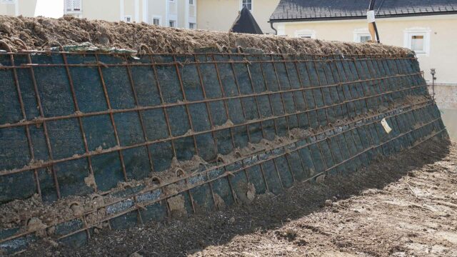 bewehrte_erde_windischgarsten_effektive Hangsicherung in Hanglage_seitenansicht